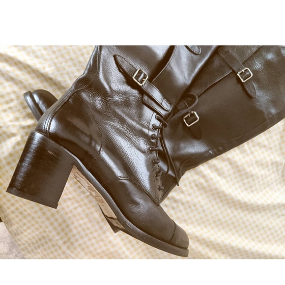 17" Joan and David black chunky leather boots - Picture 5 of 11